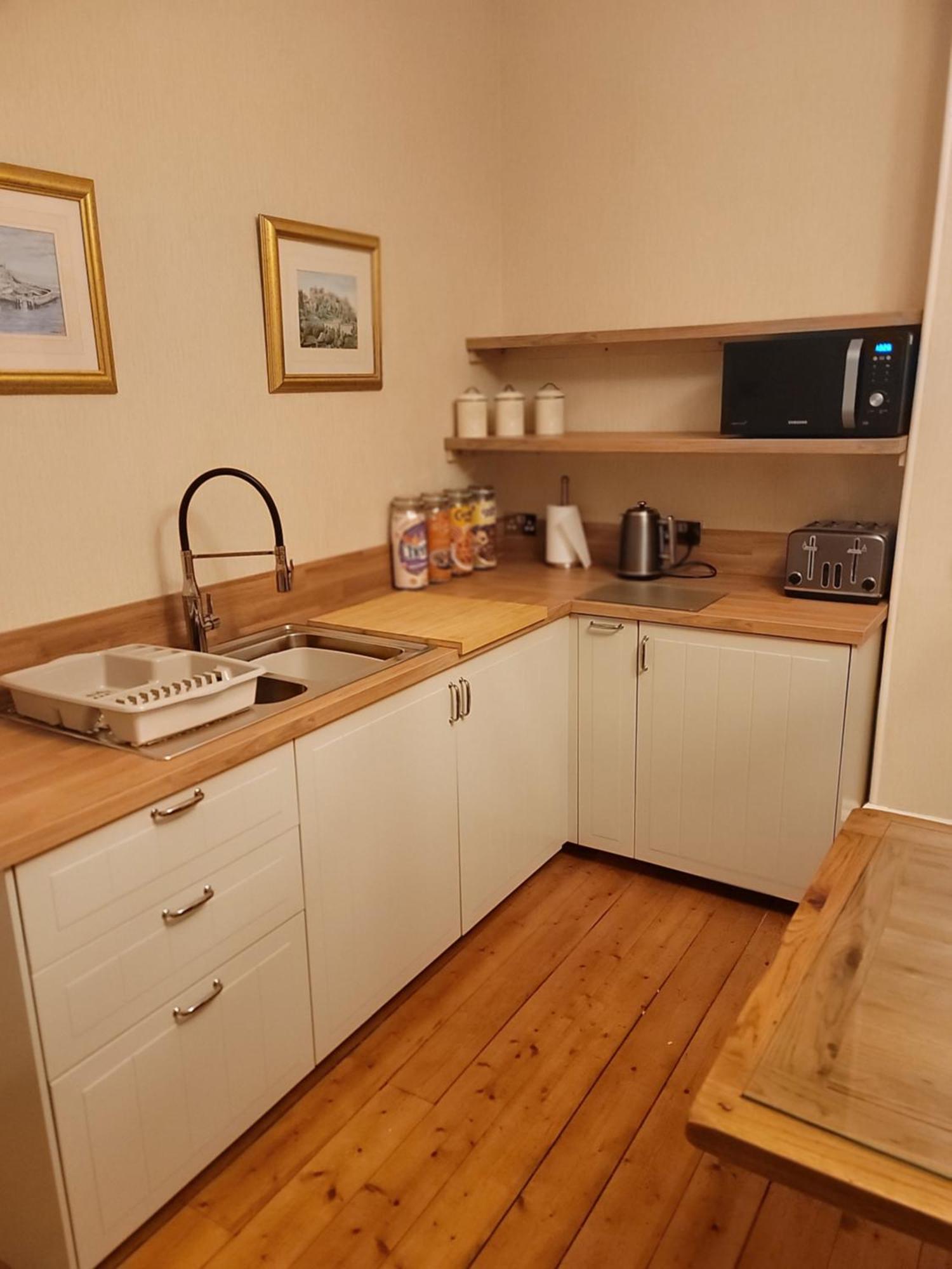 3 Bedroom Villa Attached To Host Home Free Parking 珀斯 外观 照片